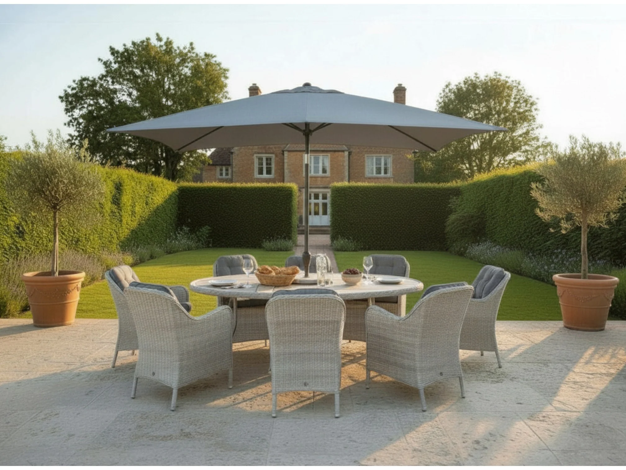 CANNES 8 SEAT DINING SET