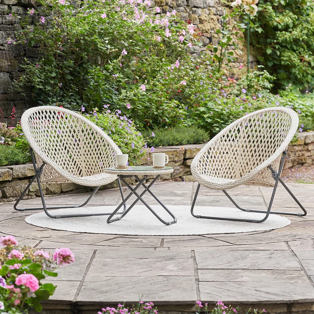 Tobs Outdoor Cream Loungers Set