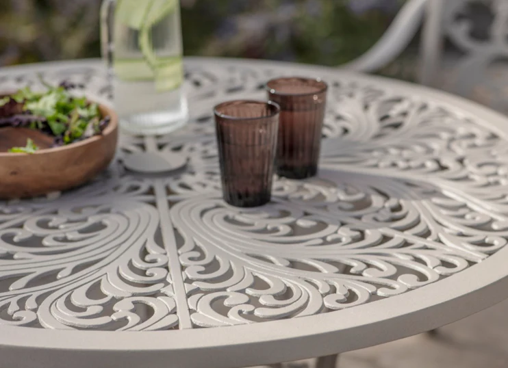 VENICE STONE 4 SEAT ROUND SET - Image 3